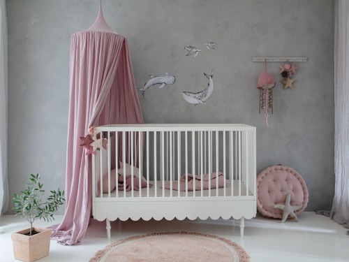Łóżeczko 70x140, sofa, tapczanik dziecięcy Babushka, złamana biel (White) białe dla dziewczynki - dostawa gratis