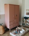 Szafa dwudrzwiowa Babushka, różowa (pink) Babuszka dla dziecka - dostawa gratis  - Zdjęcie 7